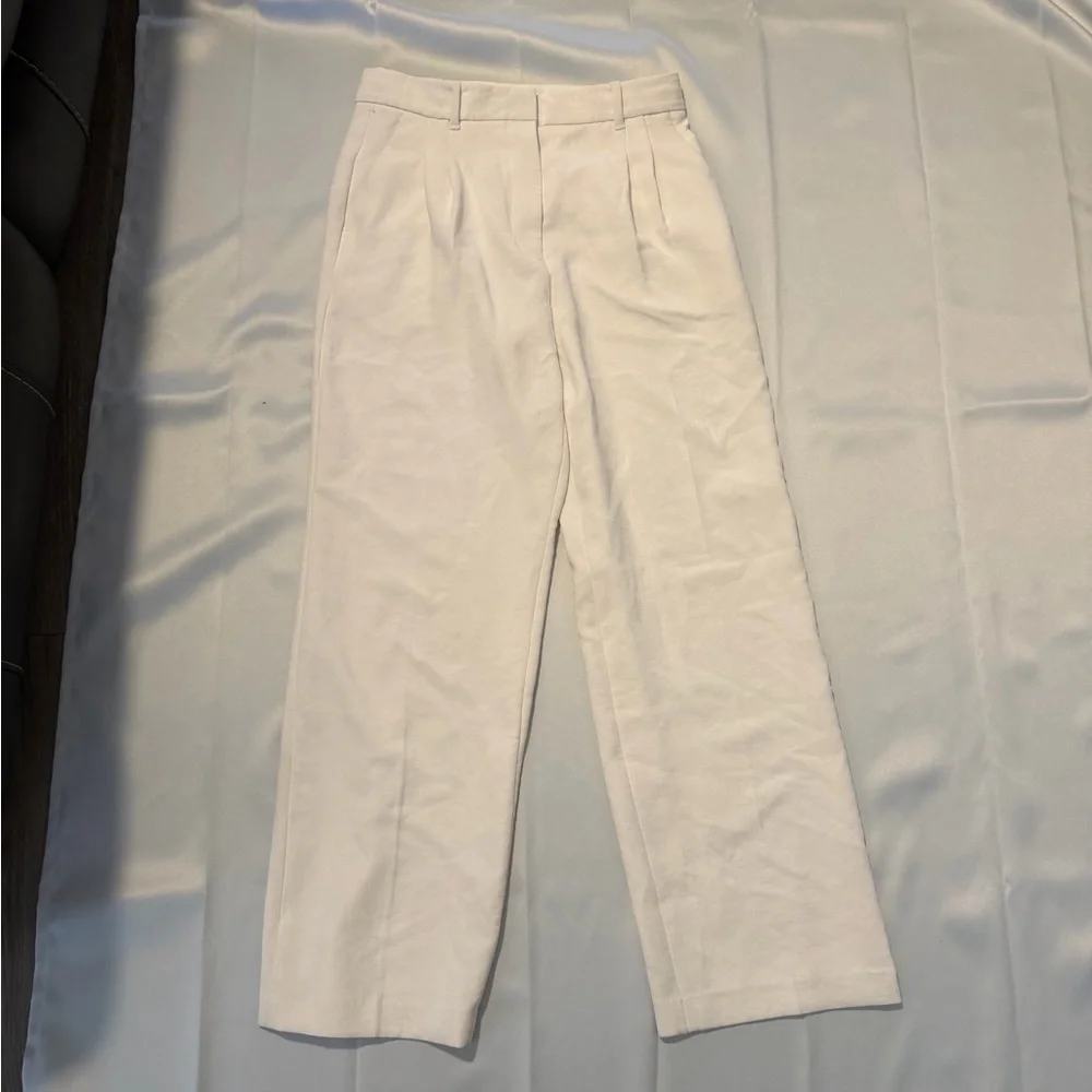 Aritzia The Effortless Pant™ - Crepette™ in Light Birch SZ 10 - Picture 6 of 10